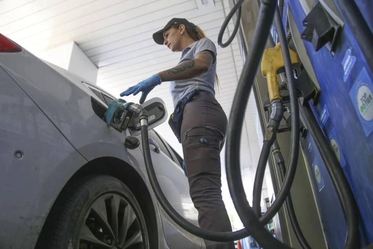 Estación de servicio, combustibles, YPF, Foto NA