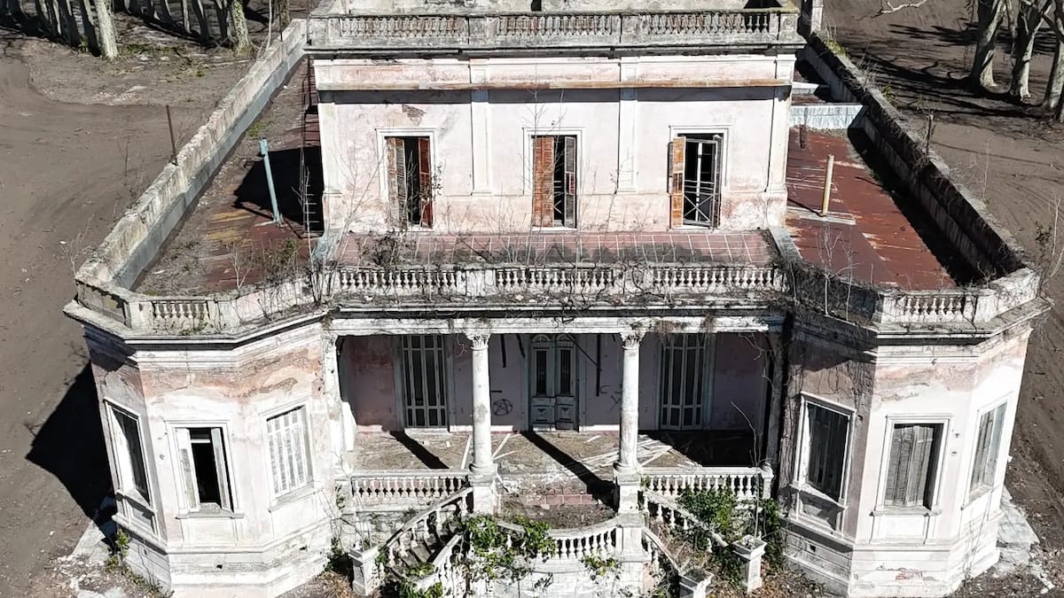 La increíble estancia bonaerense que le perteneció a Facundo Quiroga, Carlos Thays diseñó sus jardines y la habitaron osos polares