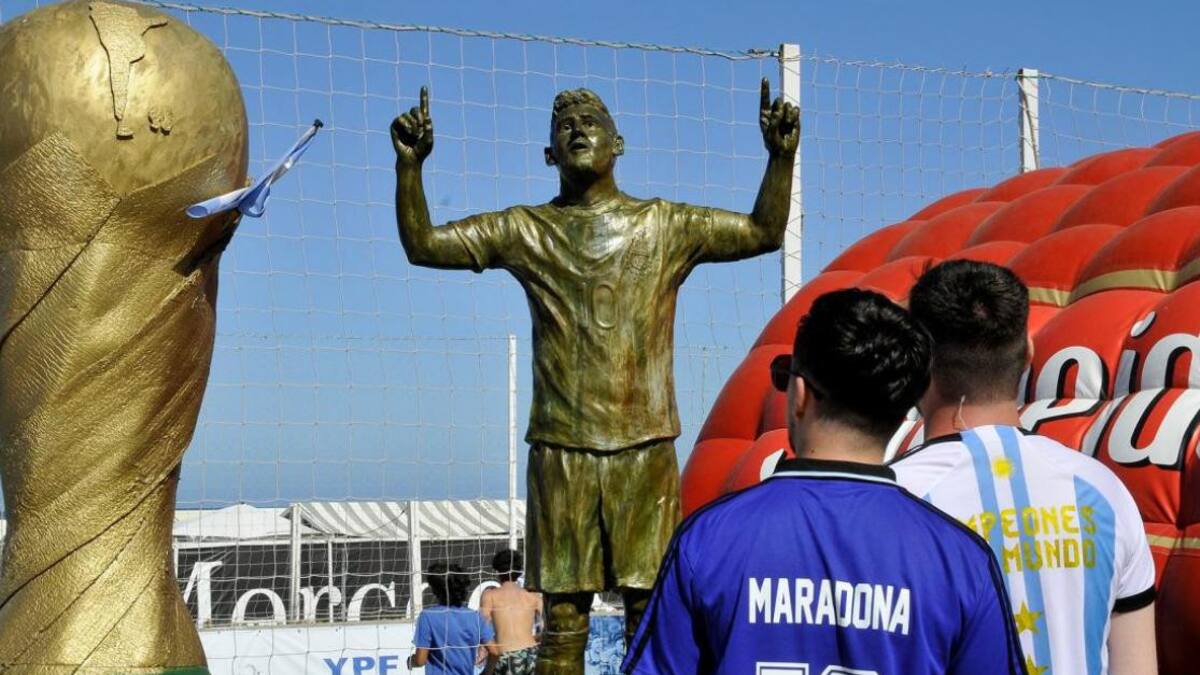 Estatua de Messi en Mar del Plata. Foto: Télam.
