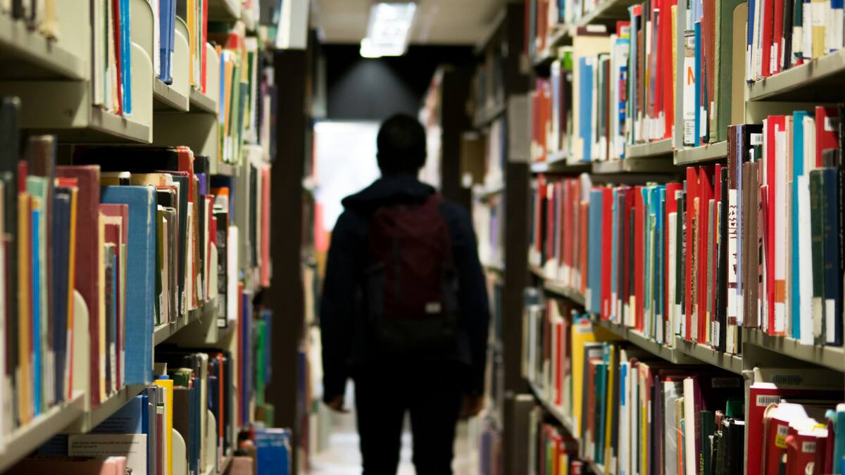 En marzo 2025, las Becas Progresar aportarán una nueva ayuda a los estudiantes. Foto: Unsplash.