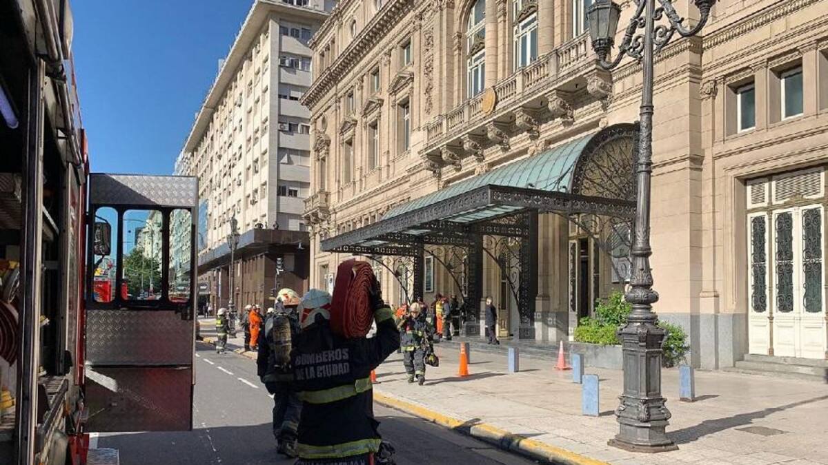 Evacuación en el Teatro Colón