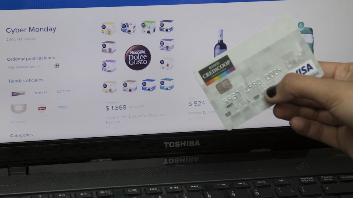 Evitar caer en estafas en el Cyber Monday. Foto: NA