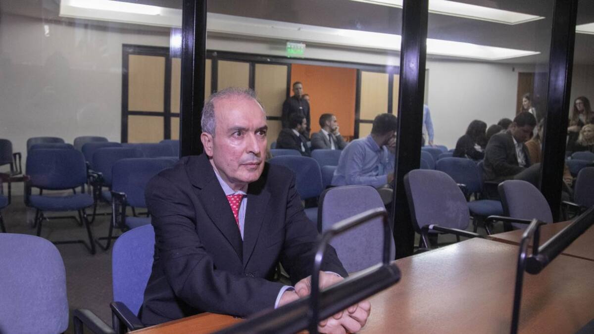 Ex secretario de Obras Públicas José López sentenciado por el delito de enriquecimiento ilícito por el escándalo de los bolsos con casi 9 millones de dólares, NA.