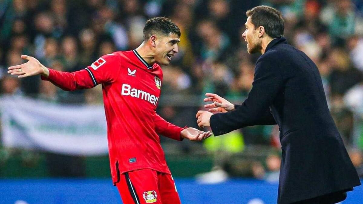 Exequiel Palacios y Xabi Alonso.