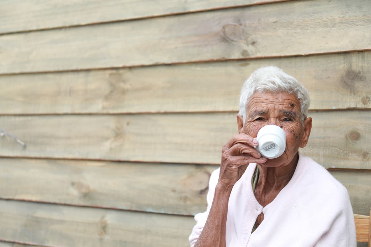 Existen bebidas que ayudan a tener una longevidad sana. Foto: Unsplash.