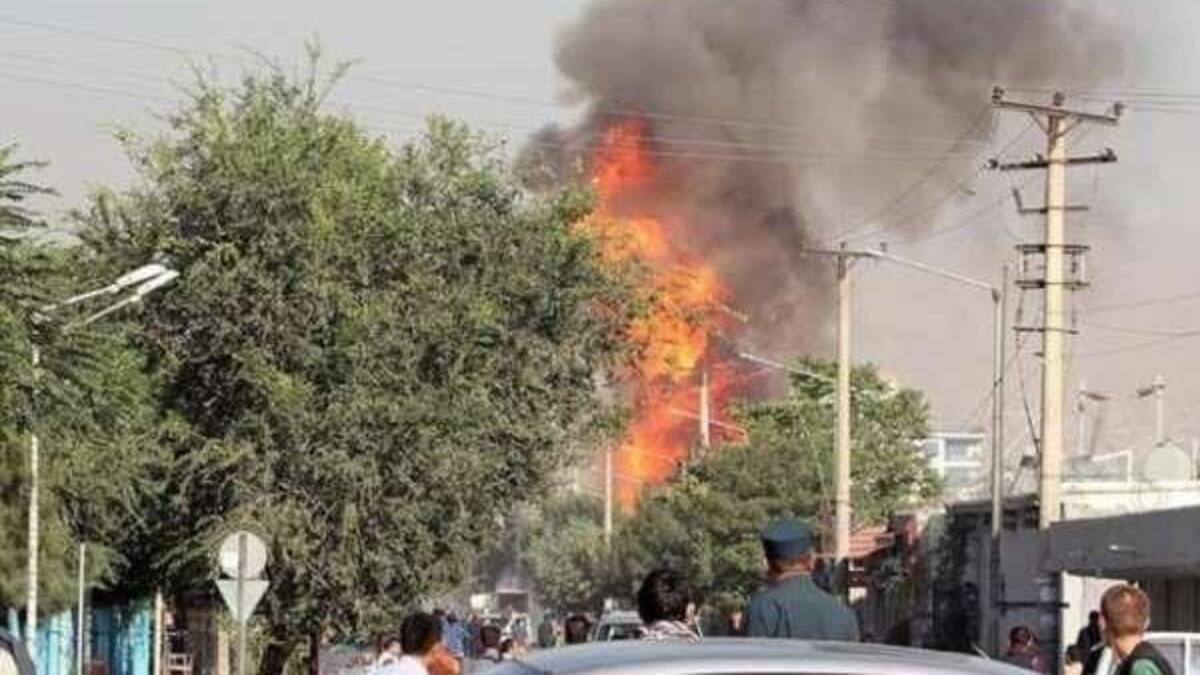 Decenas de víctimas por una explosión en una mezquita en Afganistán