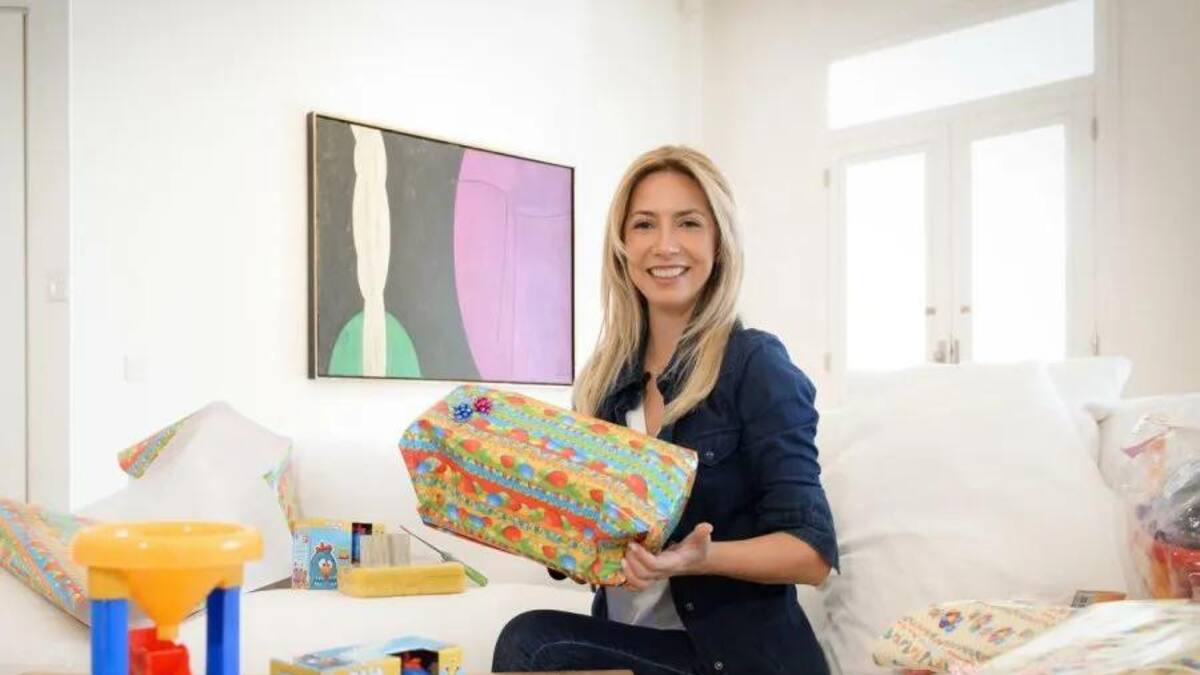 Fabiola Yañez entregó juguetes en hospitales y merenderos, Primera Dama, Prensa Presidencia