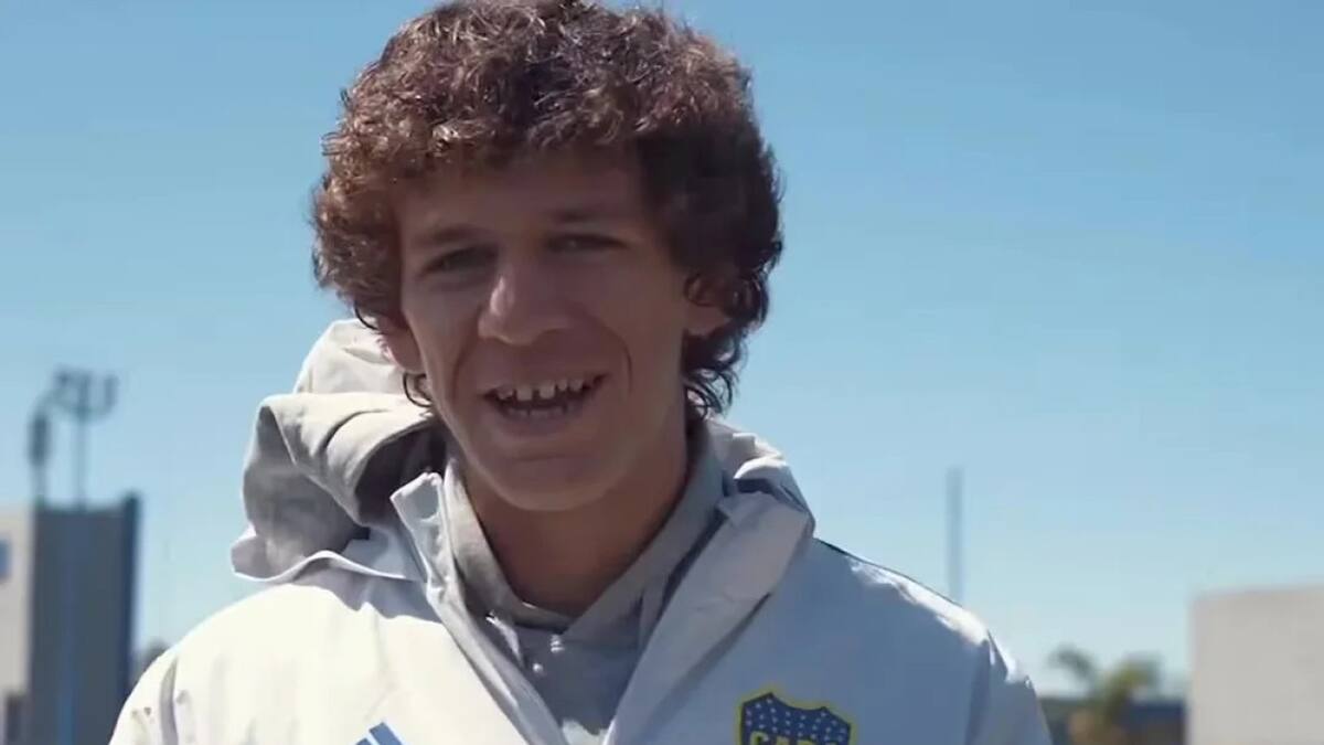 Boca presentó a su “Mick Jagger”: furor por el juvenil que se volvió viral por su parecido con el líder de los Stones