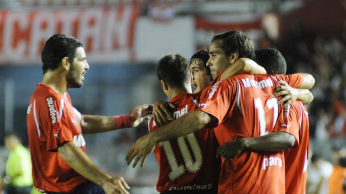 Detuvieron a dos ex futbolistas de Independiente por intentar llevarse por la fuerza una camioneta secuestrada por infracción