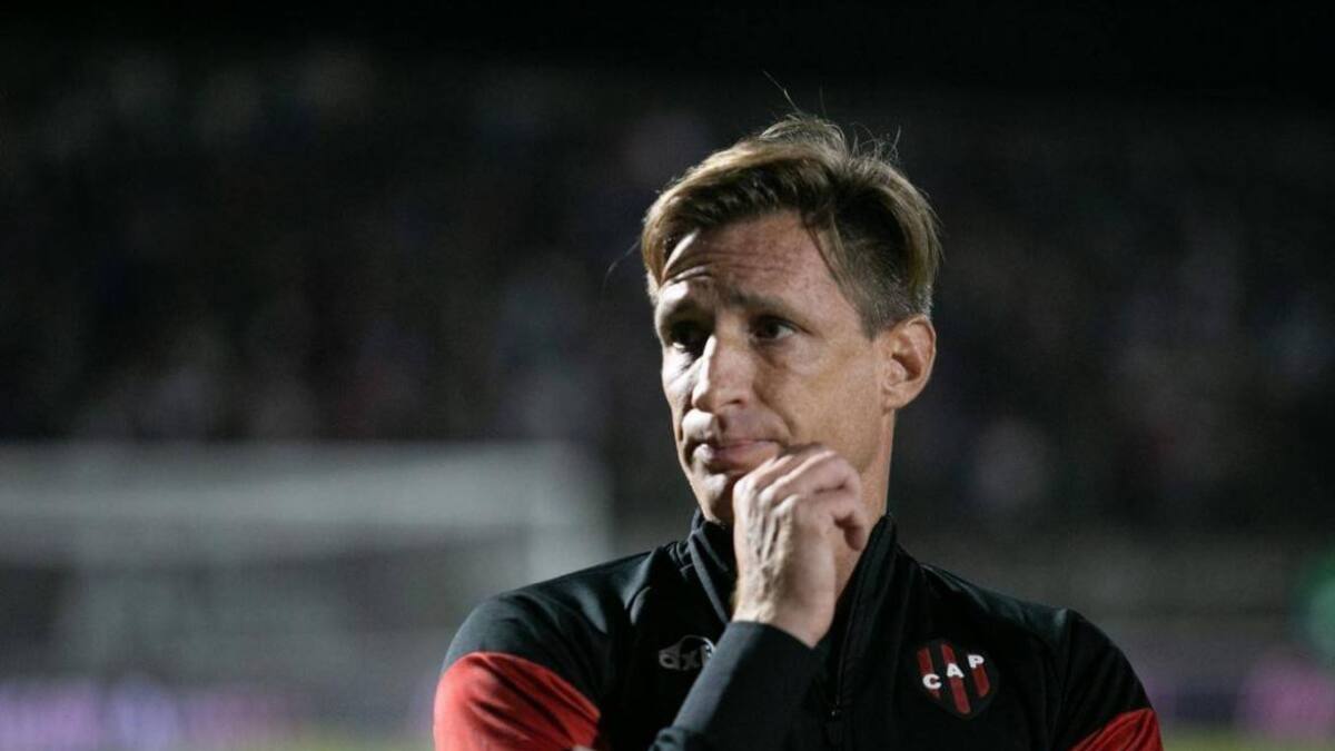Facundo Sava, técnico de Patronato. Foto: Twitter oficial Patronato.
