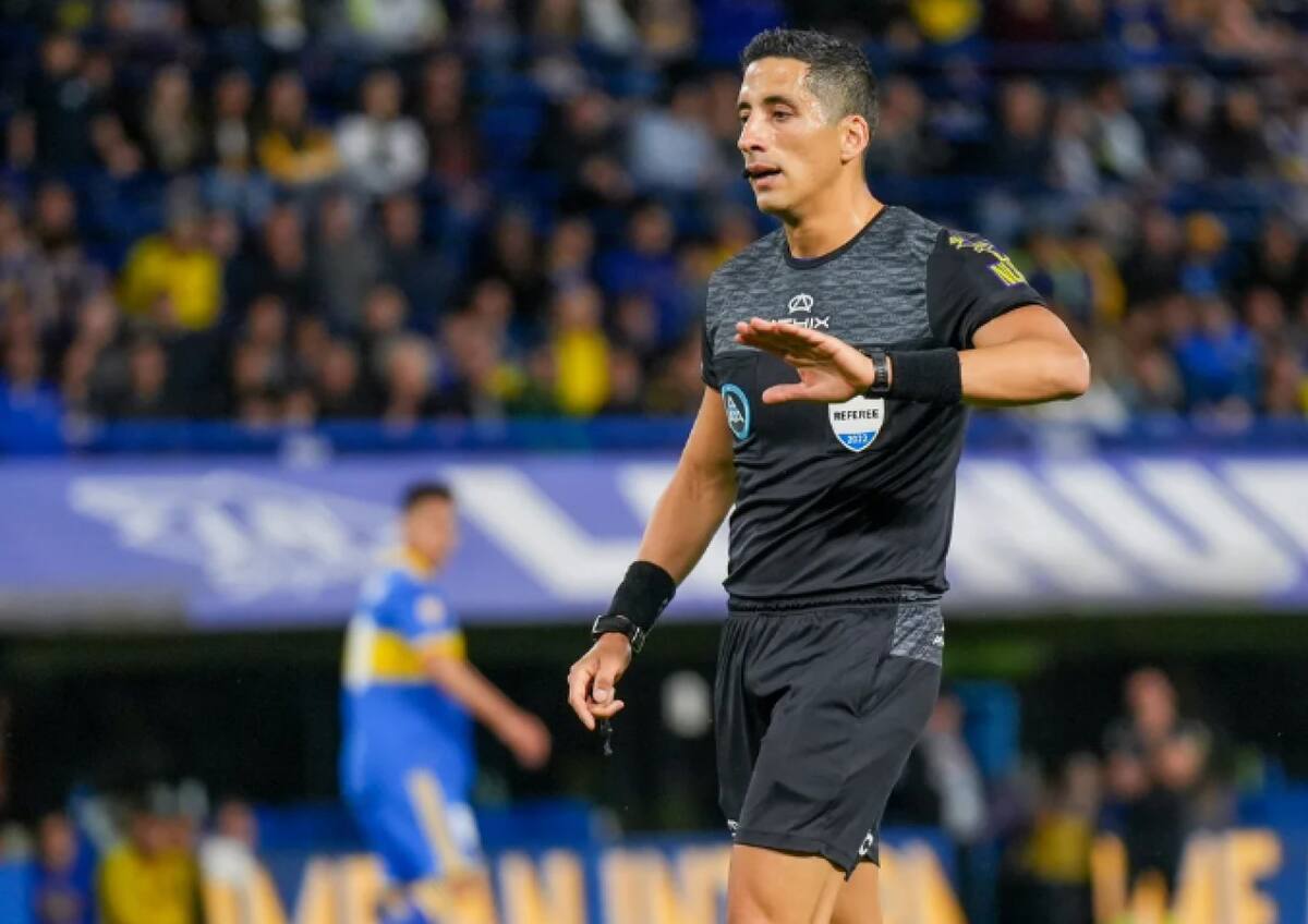 Falcón Pérez dirigió el último Superclásico en el Monumental. Foto: NA