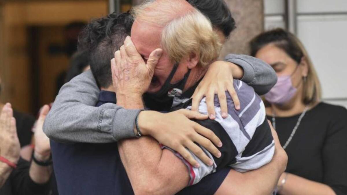 Familiares del kiosquero asesinado en Ramos Mejía, foto NA