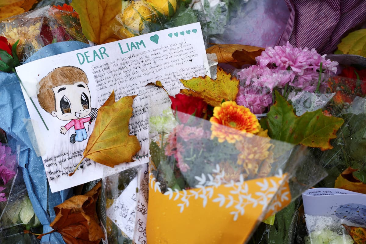 Fans de One Direction homenajean a Liam Payne en el londinense Hyde Park. Foto: Reuters.