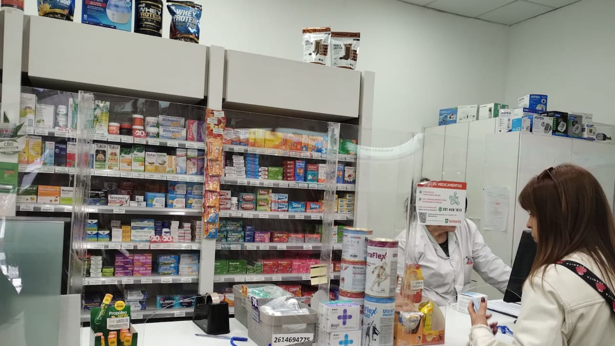 ANMAT autorizó la venta libre de 10 medicamentos: qué pasa con los descuentos