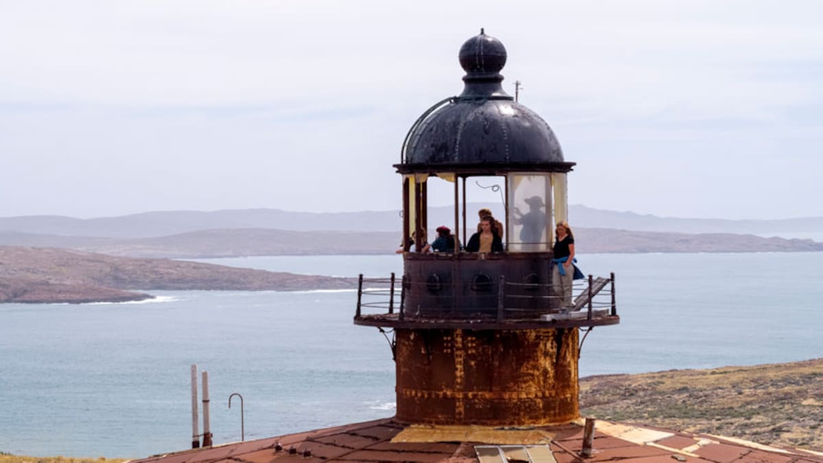 Faro Isla Leones, en Chubut