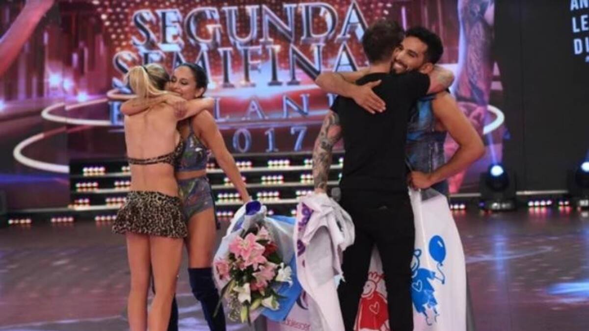 Federico Bal - Laurita Fernández - Bailando