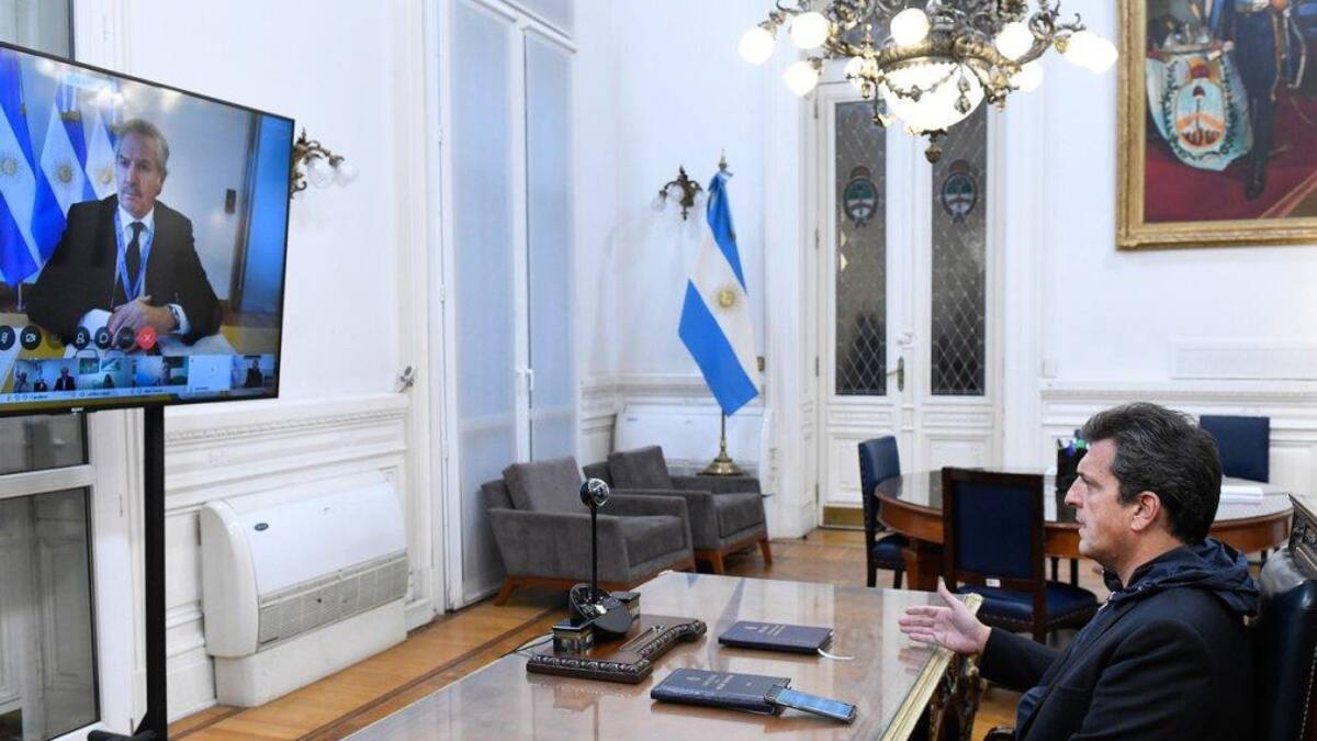 Felipe Solá y Sergio Massa en videoconferencia, NA