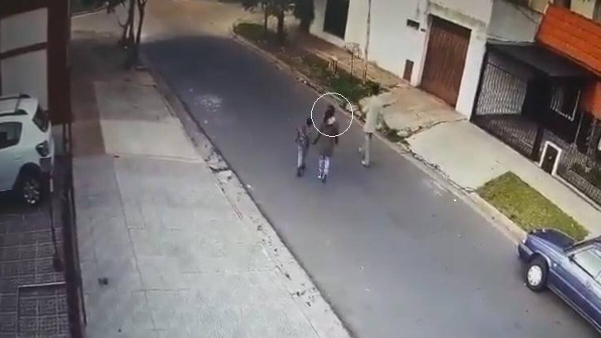 Femicidio en Villa Luzuriaga, captura video