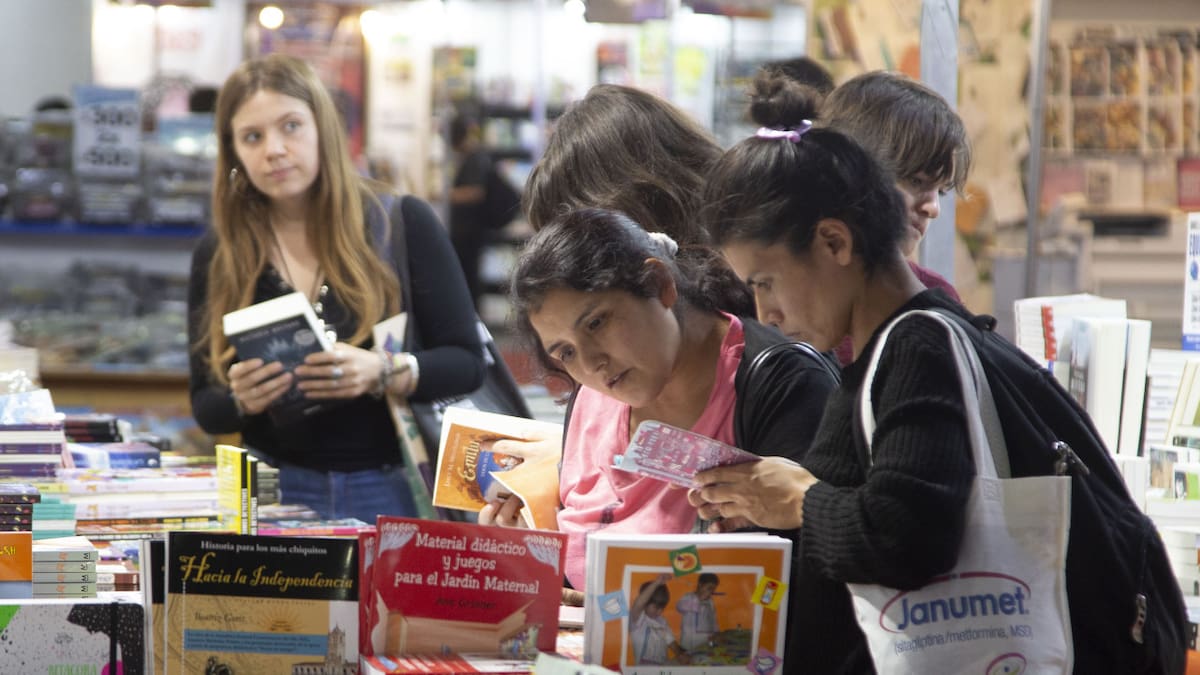 Los 5 mejores libros de autoayuda, según la inteligencia artificial y que podés encontrar en la Feria del Libro