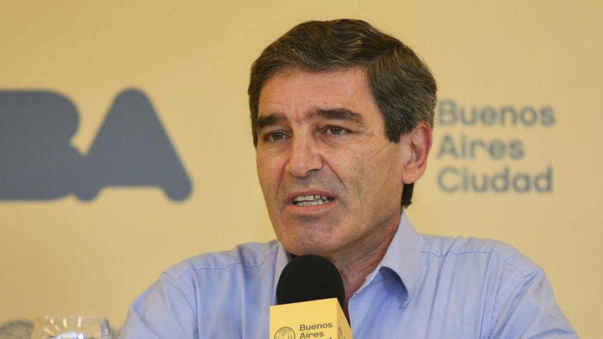 Fernán Quirós, ministro de Salud de la Ciudad, NA