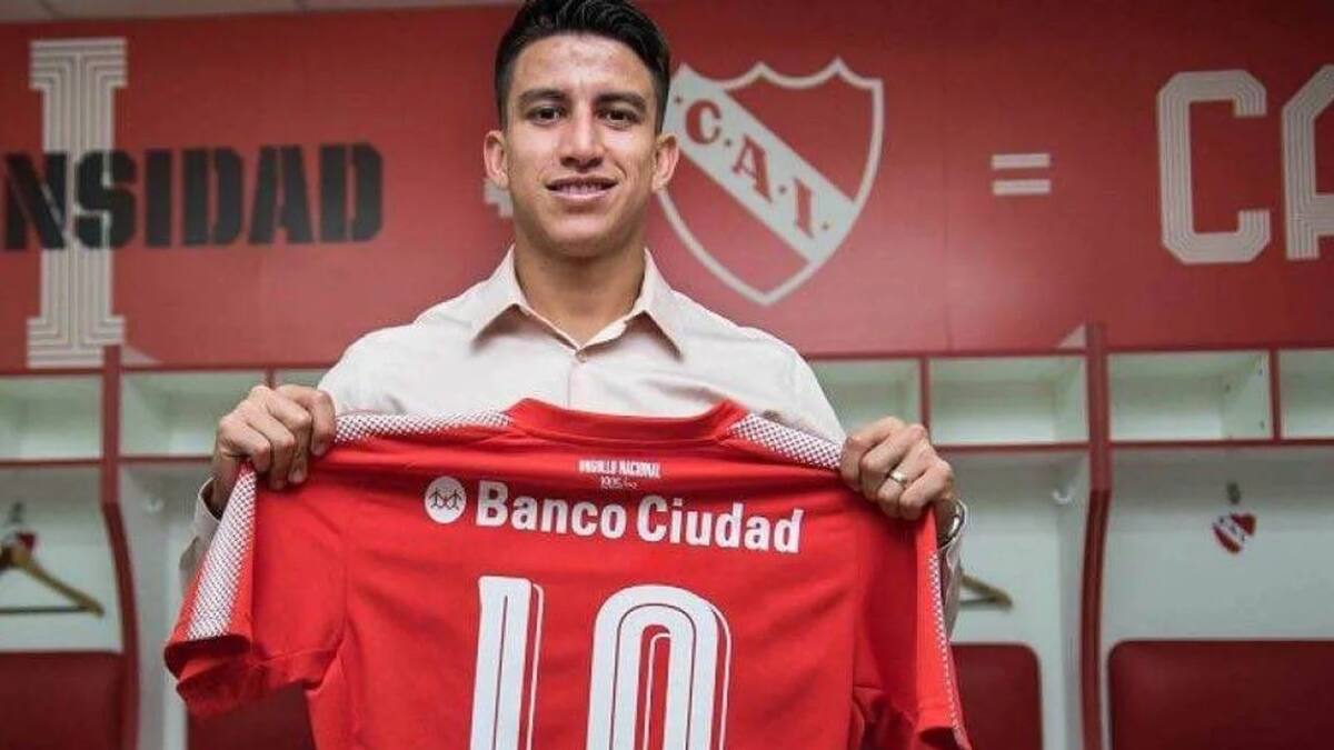 Fernando Gaibor en Independiente. Foto: NA.