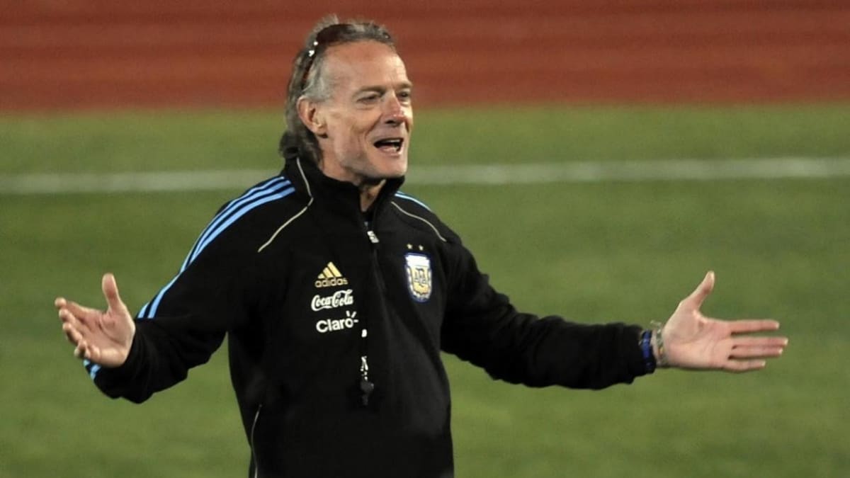 Fernando Signorini, preparador físico, NA.