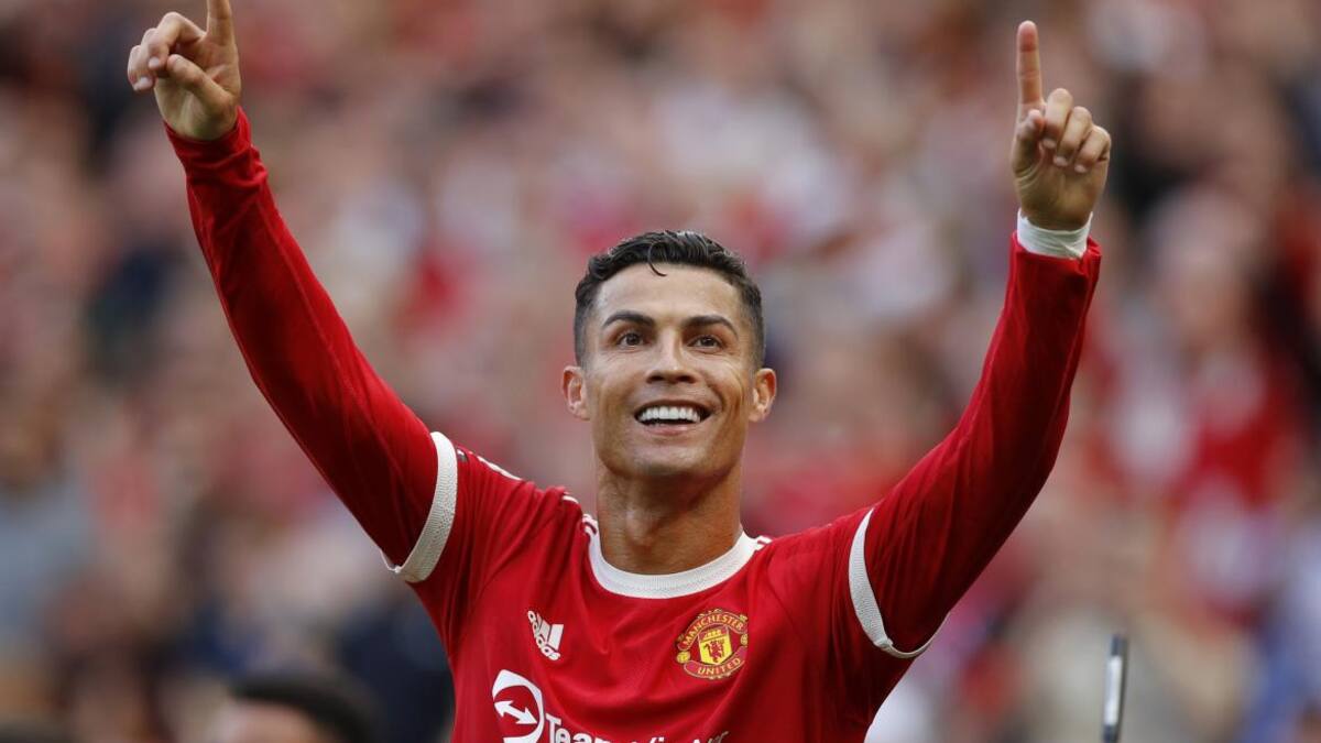 Festejo de Cristiano Ronaldo para el Manchester United, REUTERS