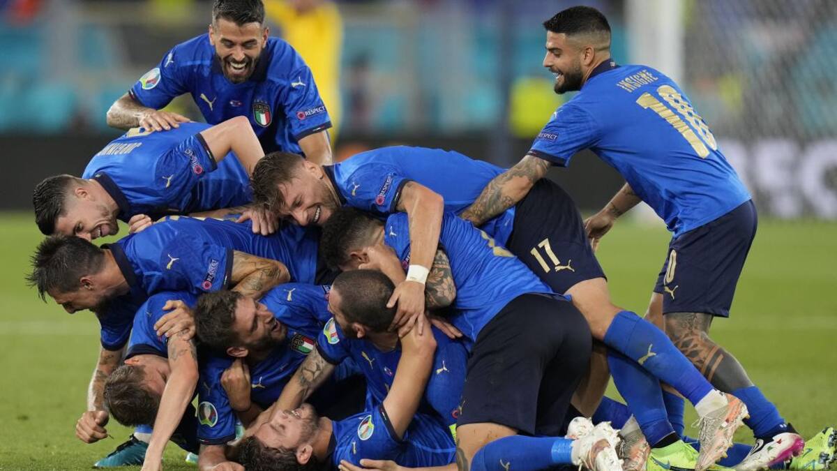 Festejo de Italia ante Suiza por la Eurocopa, REUTERS