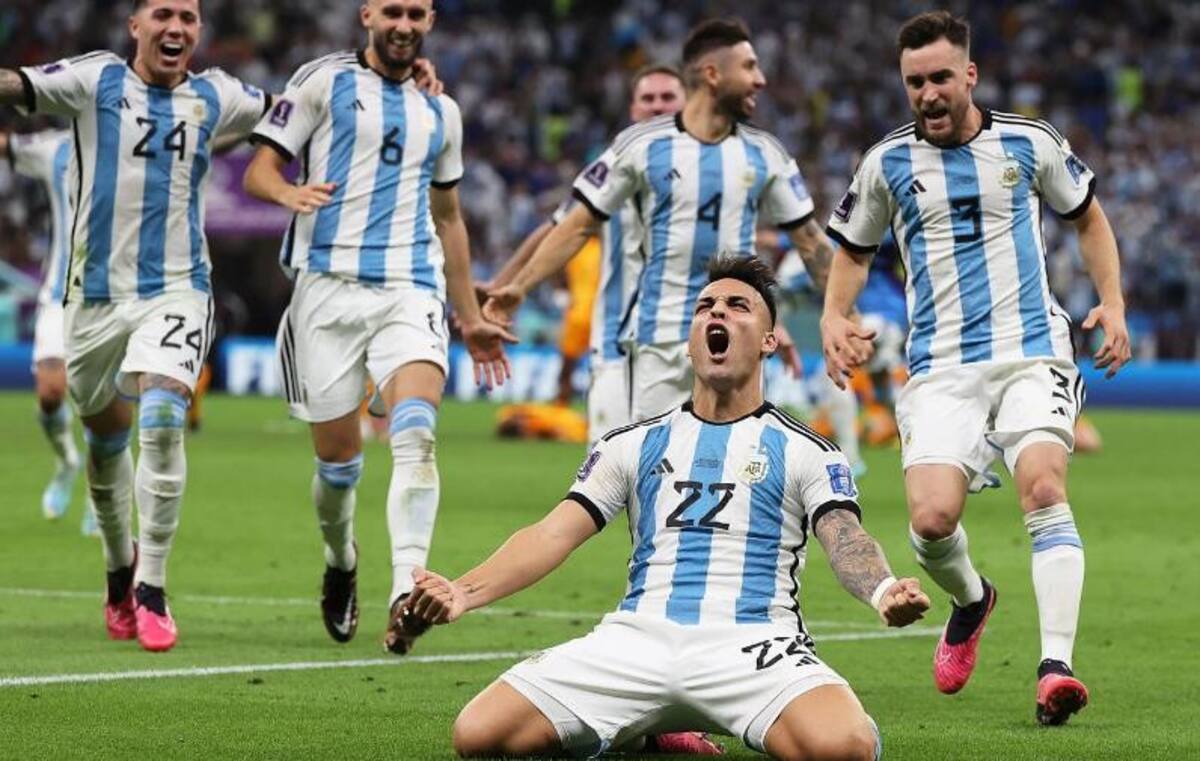 Festejo de Lautaro Martínez en el Mundial de Qatar ante Países Bajos. Foto: NA.