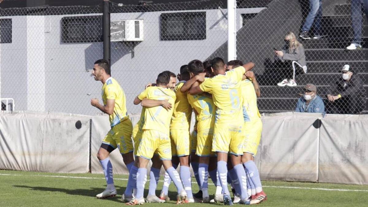 Festejo de Temperley ante Talleres de Remedios de Escalada en Copa Argentina