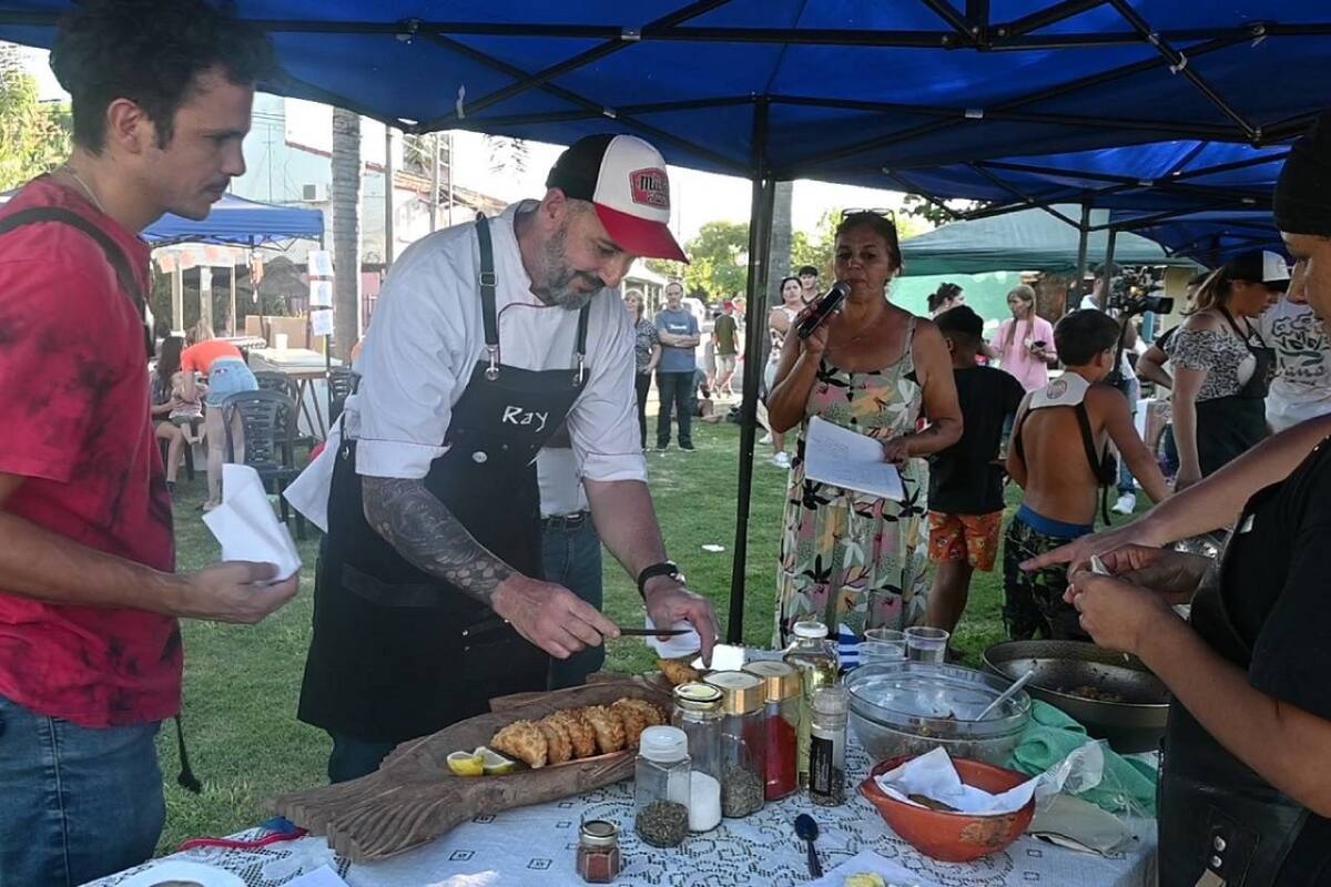 Fiesta de la Empanada de Pescado de Río, en Puerto Sánchez (Entre Ríos). Foto: Municipalidad de Paraná