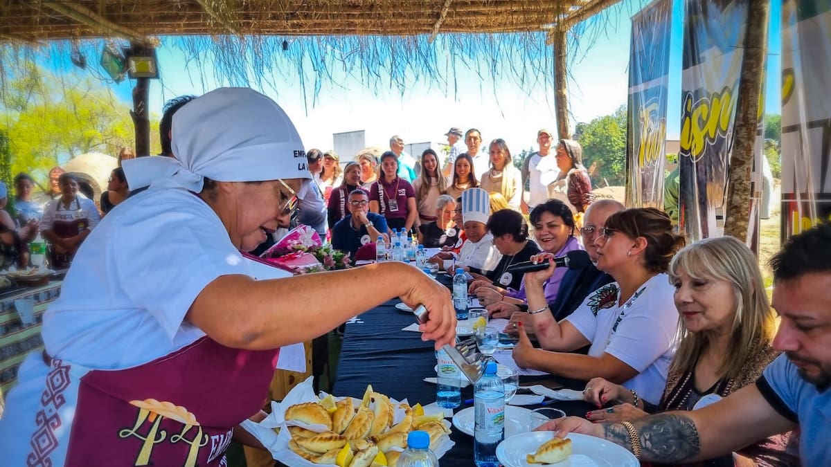 Fiestas nacionales por todo el país.