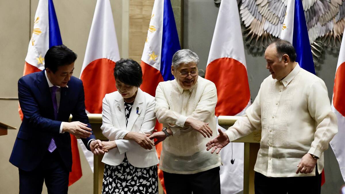 Filipinas y Japón firman un acuerdo de cooperación militar en medio de tensiones con China. Foto: EFE
