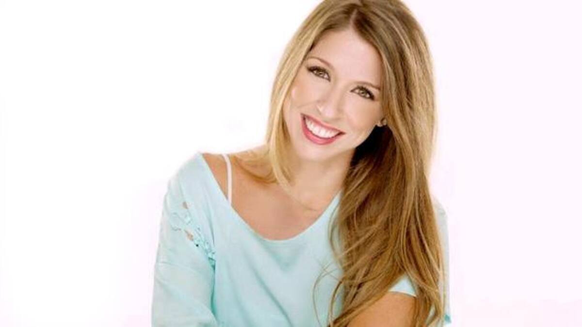 Florencia Bertotti - Simona