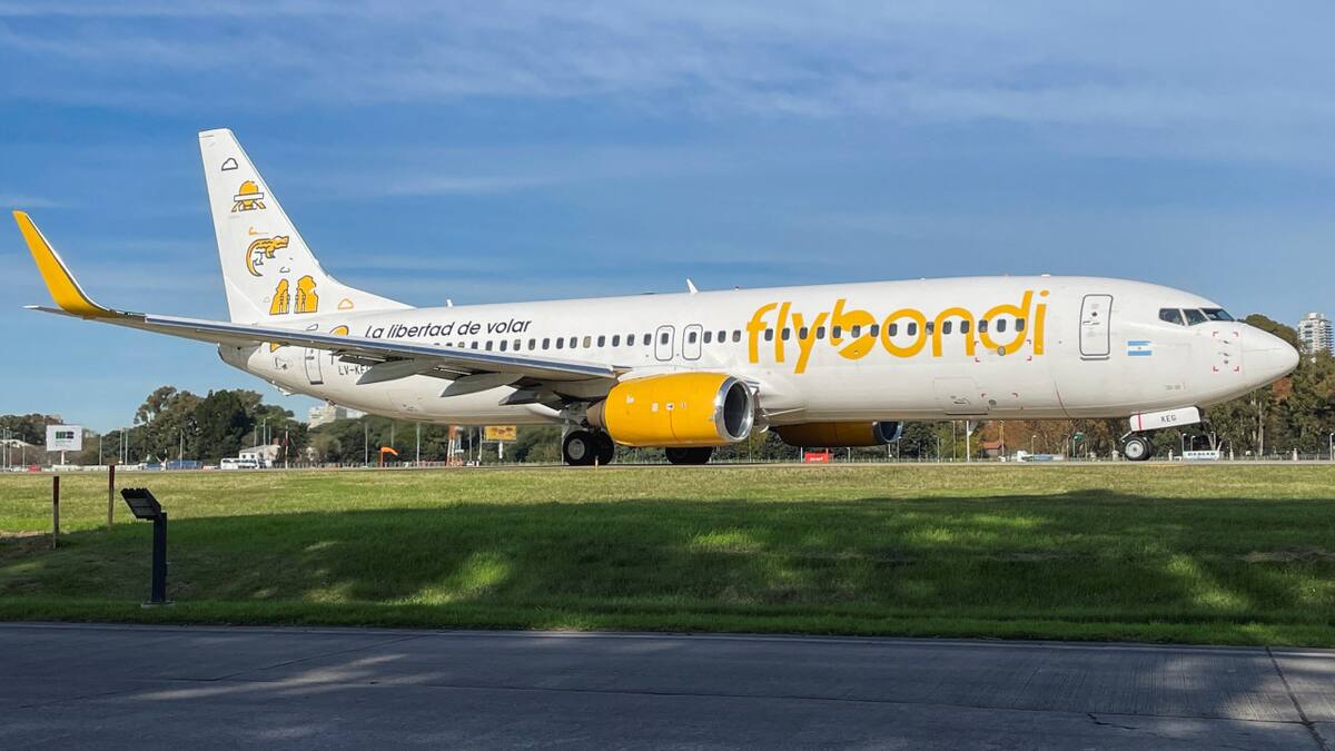 Quejas con Flybondi: crearon una página web que muestra los vuelos cancelados y demoras