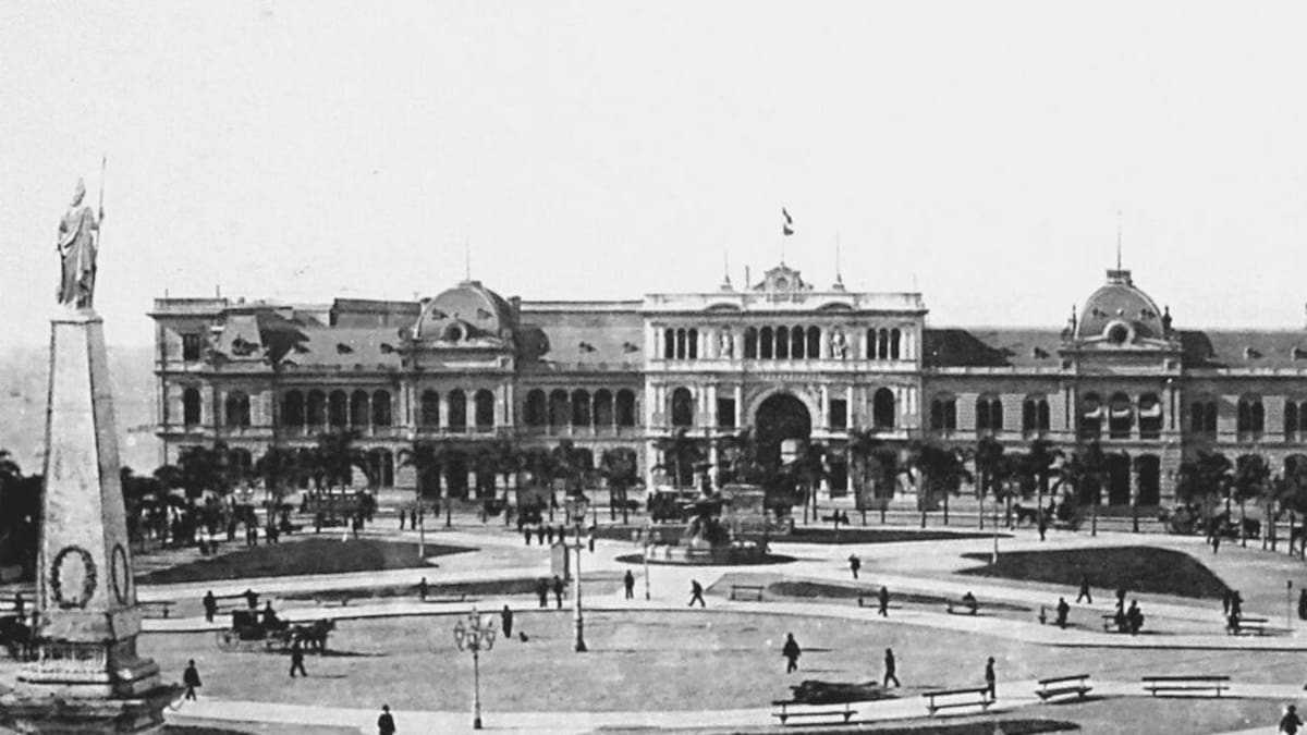 Foto de Plaza de Mayo en 1890