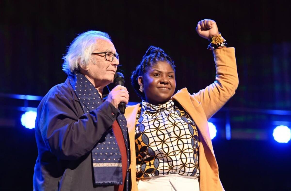 Francia Márquez junto a Adolfo Pérez Esquivel. Foto: EFE