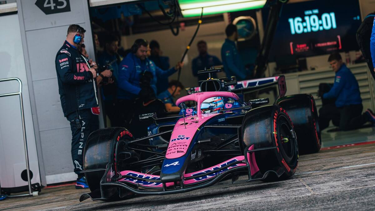 Franco Colapinto calienta motores en los test de pretemporada de Fórmula 1 en Bahréin