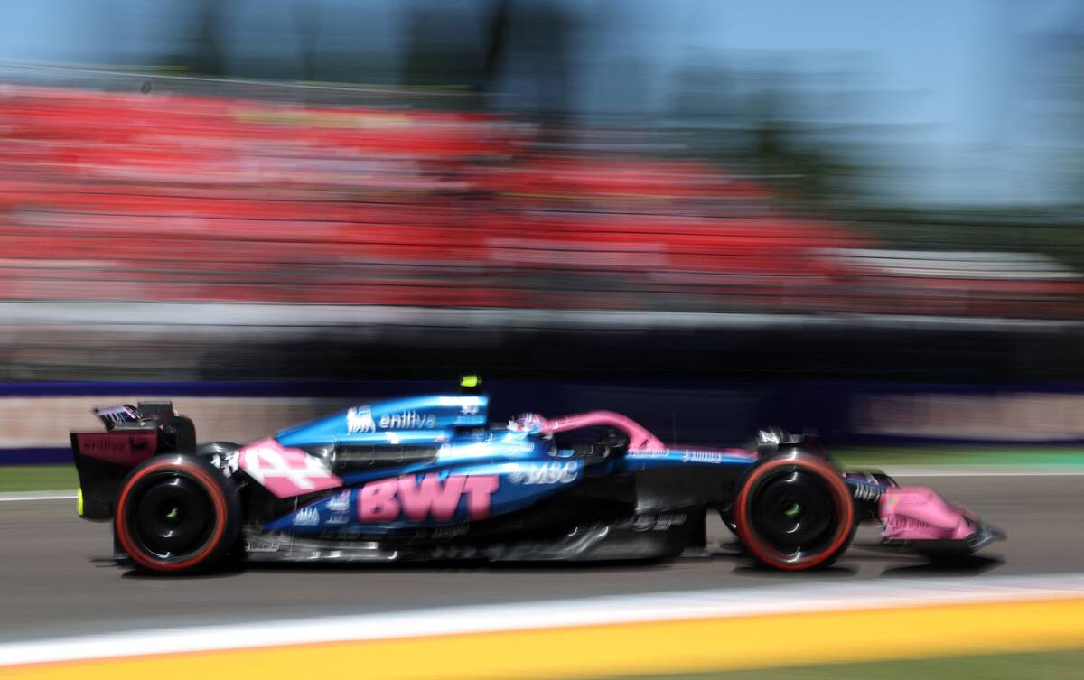 Franco Colapinto en el Gran Premio de Emilia-Romaña 2025. Foto: REUTERS/Florion Goga