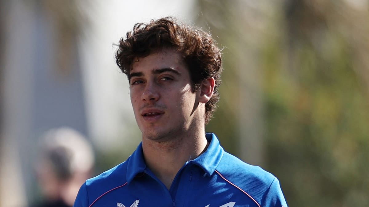Franco Colapinto en los test de pretemporada de Fórmula 1 en Bahrein.