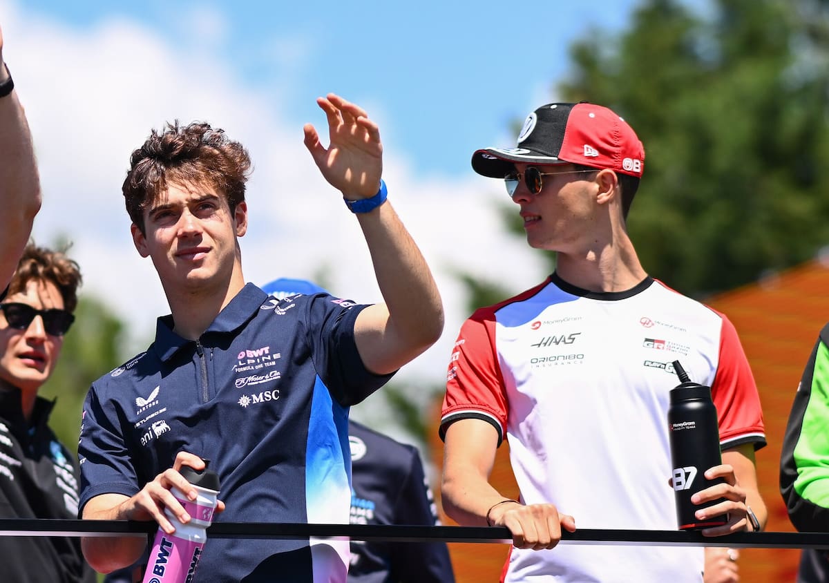 Franco Colapinto y Oliver Bearman.