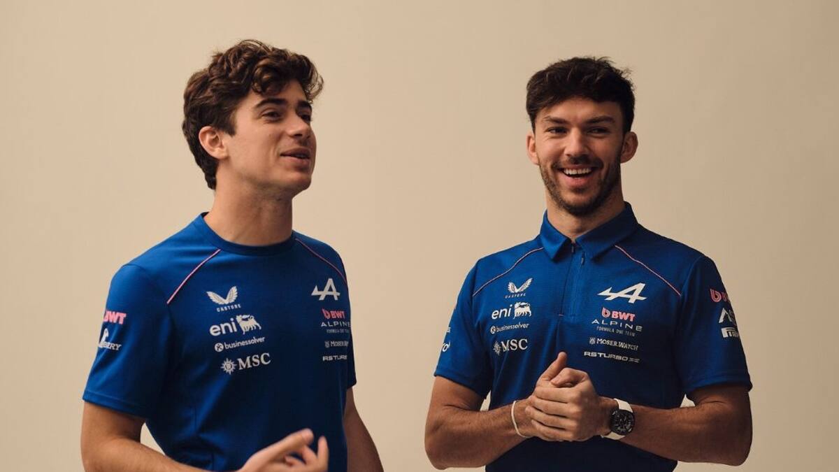 Franco Colapinto y Pierre Gasly de la escudería Alpine de Fórmula 1.