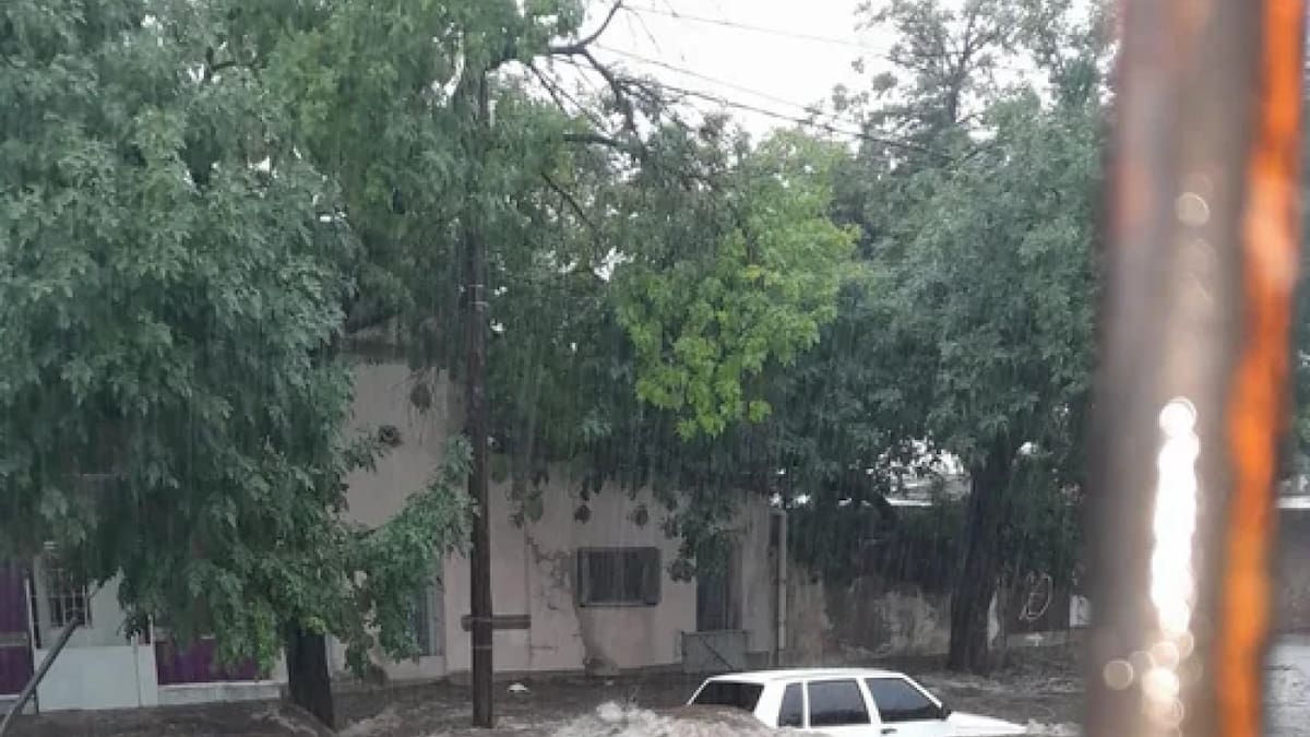 Fuerte tormenta en Tucumán. Foto NA