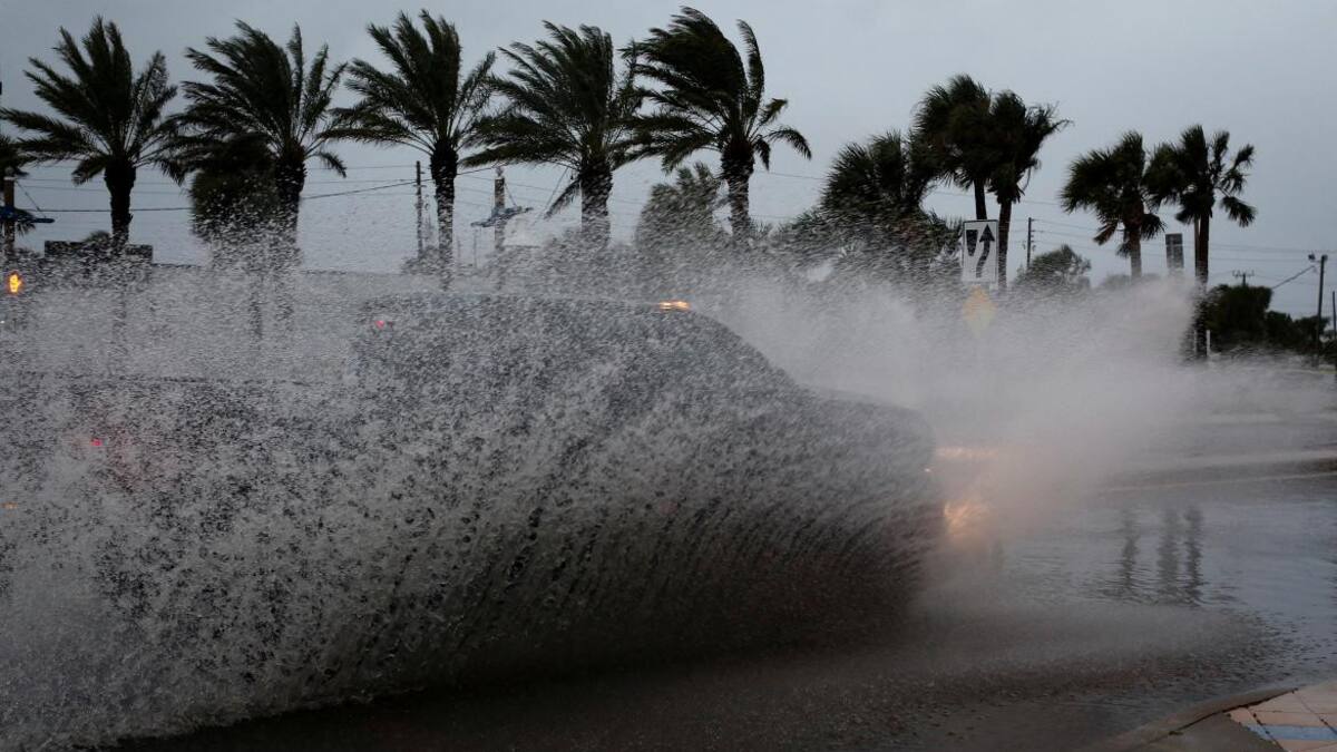 Fuertes lluvias en Florida. Foto: EFE.