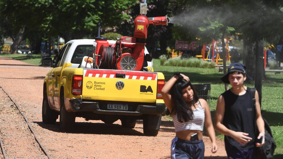 Fumigación por dengue en CABA. Foto: Télam