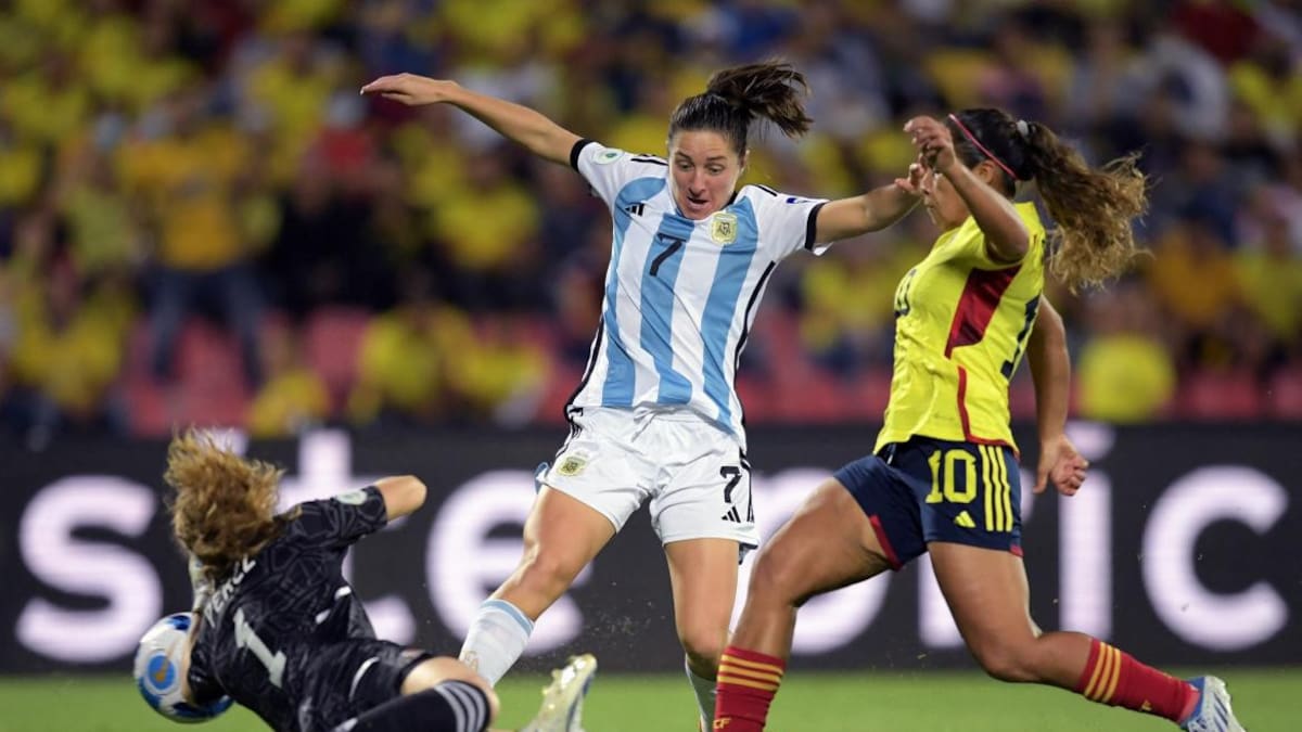 Fútbol femenino, Selección Argentina, Selección Colombia, NA