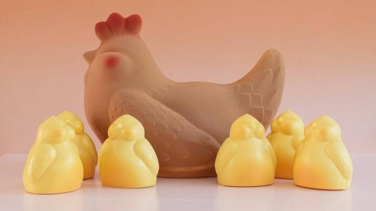 Gallinas de Pascua de Damián Betular. Foto: Instagram / betular.patisserie.