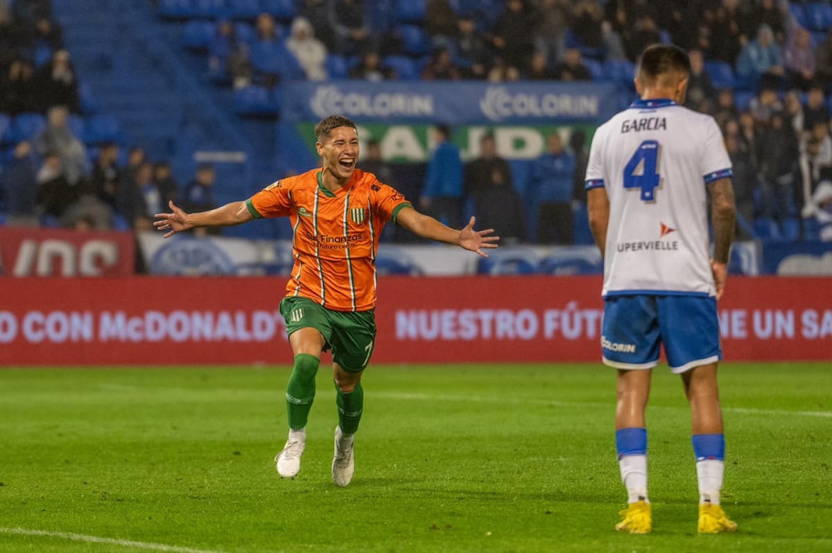 Gerónimo Rivera, la joya de Banfield que puede jugar en la Selección de Chile. Foto: NA.