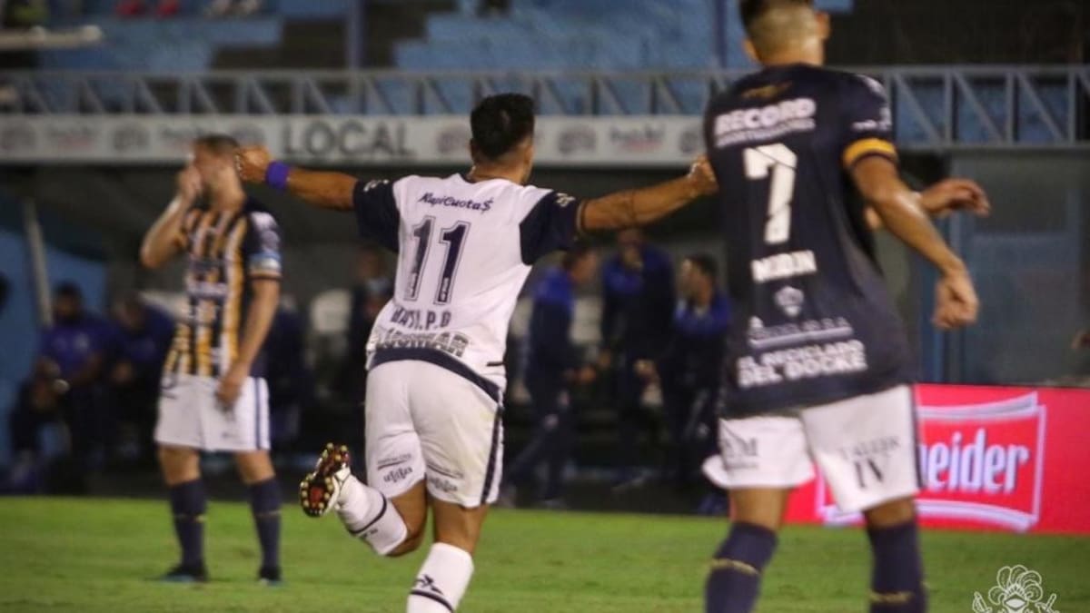 Gimnasia no tuvo piedad con Dock Sud