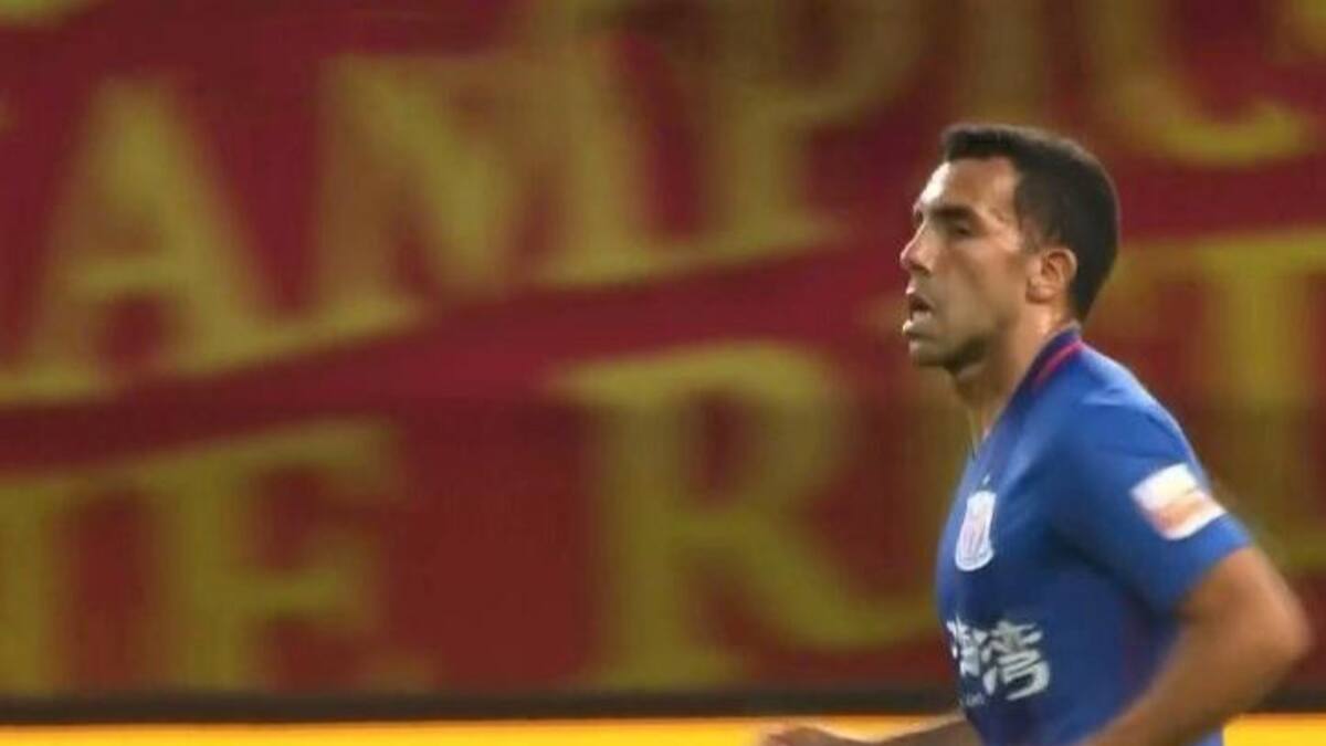 Gol de Tevez en China